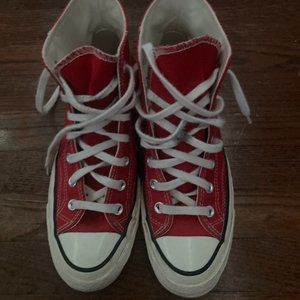 Red converse 7.5 or 7